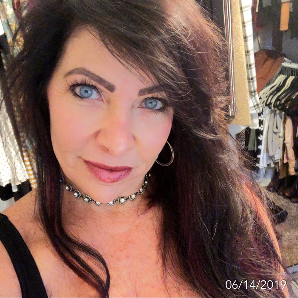 Meet your Posher, Kat